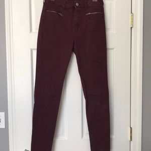 AMERICAN EAGLE MAROON SKINNY PANTS